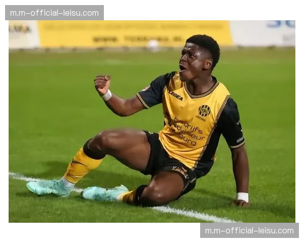 图卢兹压缩空间防守面临边路冲击 回防速度受阵容轮换限制 图卢兹压缩空间防守面临边路冲击 回防速度受阵容轮换限制